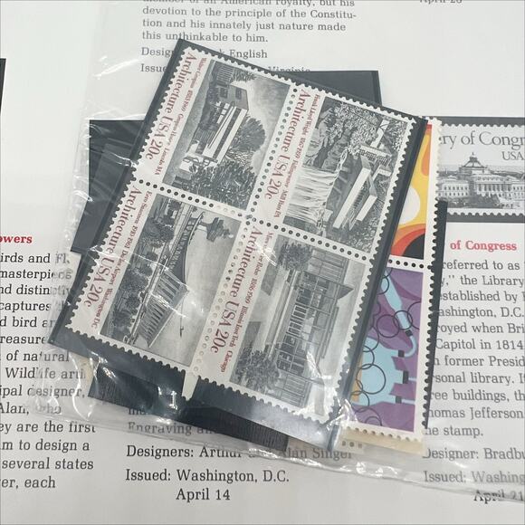 Vintage United States Postal Service Mint Set of Commemorative Stamps 1982 - Picture 5 of 5